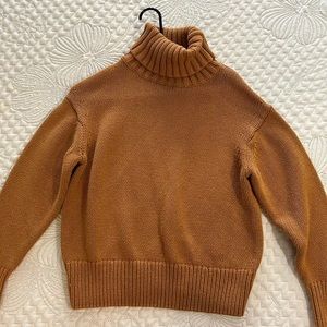 Rhythm turtleneck sweater size small never worn